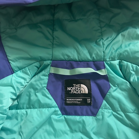 Women’s Northface insulated jacket blue Xas - Picture 3 of 4